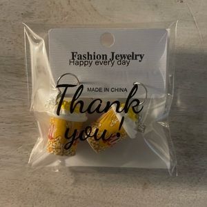 CHECK DESCRIPTION! Pop out at ya party earrings! Pop corn earrings!